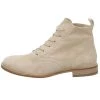 Paul Green Donna Stivaletti Stringati - Soft Suede Sand -Negozio online Paul Green Italia 30ac02c598cb46e8aaa5acbf3b58d627