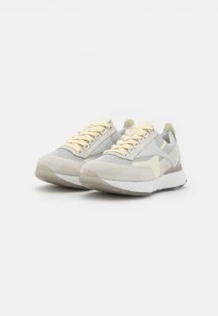 Paul Green Donna Sneakers Basse - Jupiter Ice/mineral -Negozio online Paul Green Italia ee0565f9da2c407fa20aecb76b7ba754